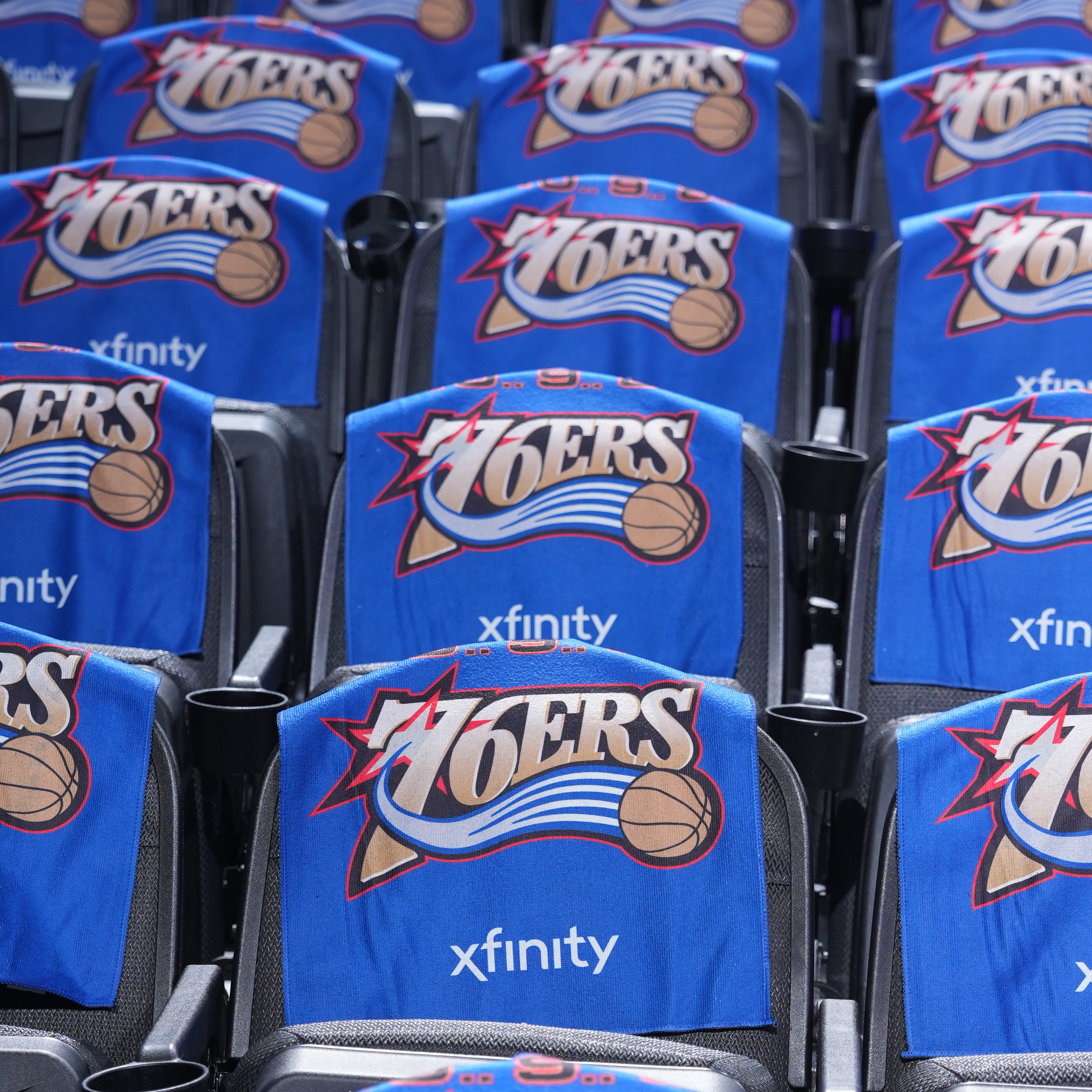 LeBron James and the 76ers will play NBA opening night at the Knicks episode artwork