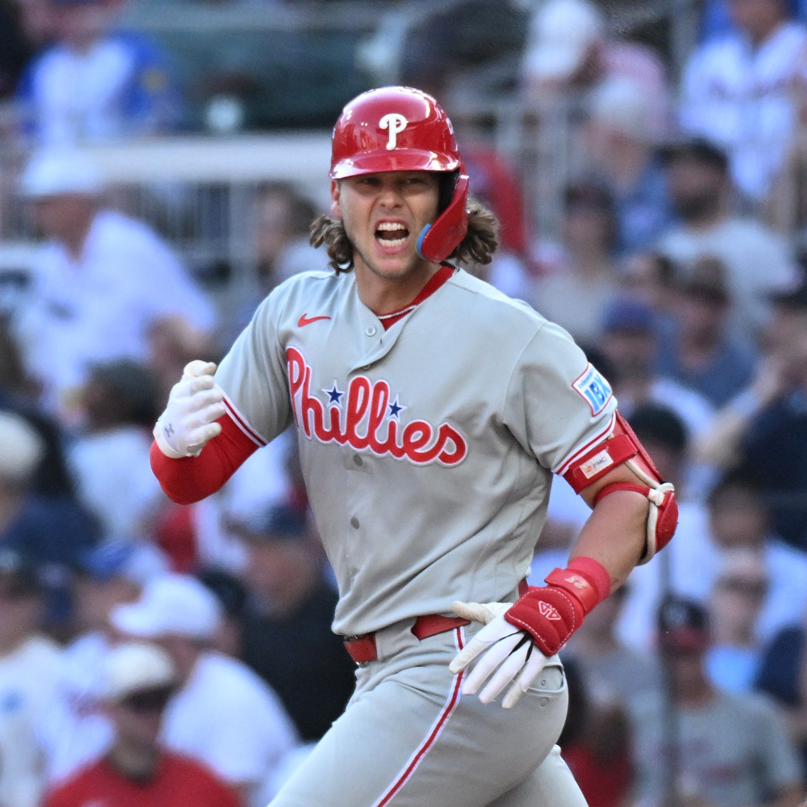Alec Bohm homers in 10th as Phillies beat Braves 4-3 to force Game 3 episode artwork