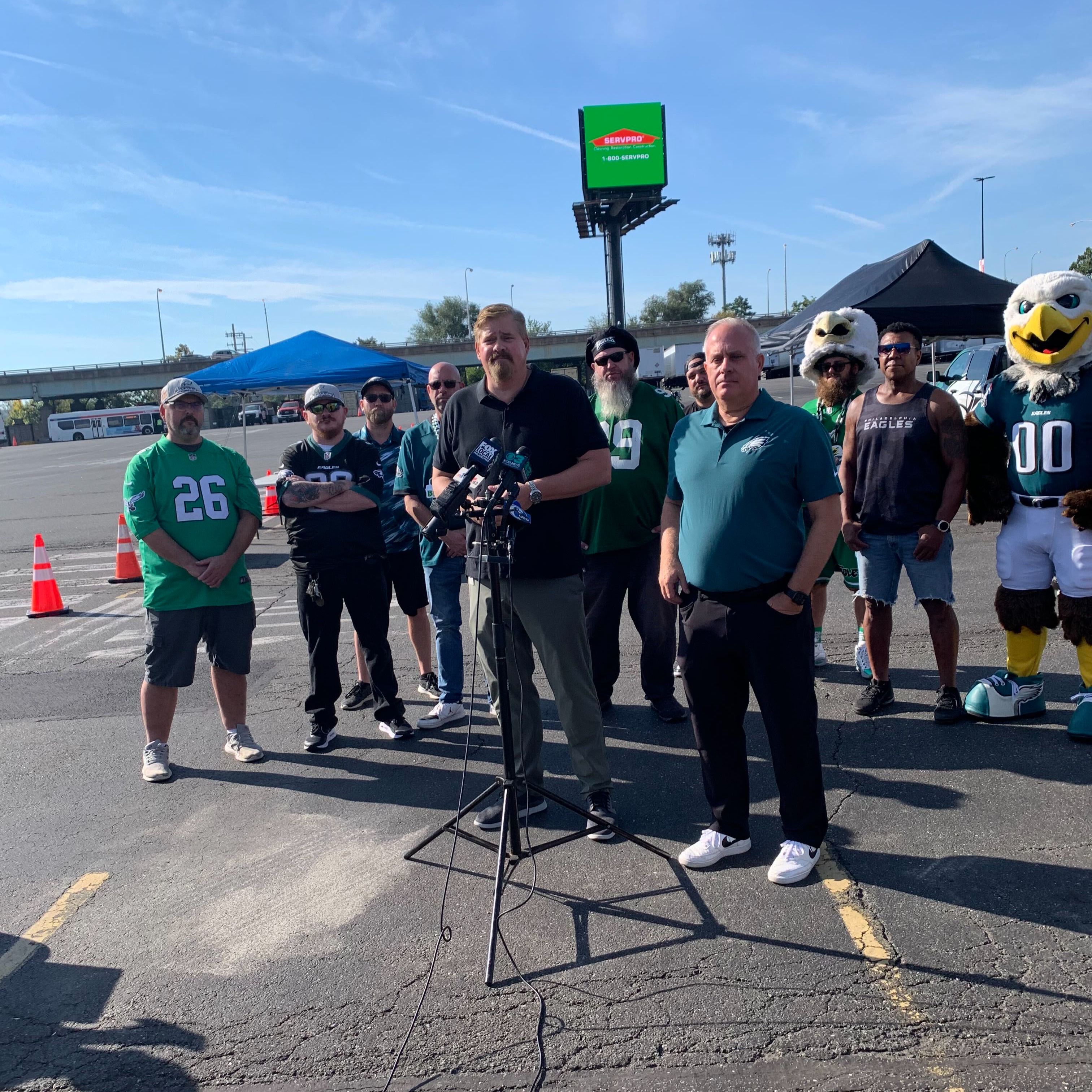Eagles, Comcast Spectacor working with tailgaters to ‘remove pain points’ ahead of parking lot changes episode artwork