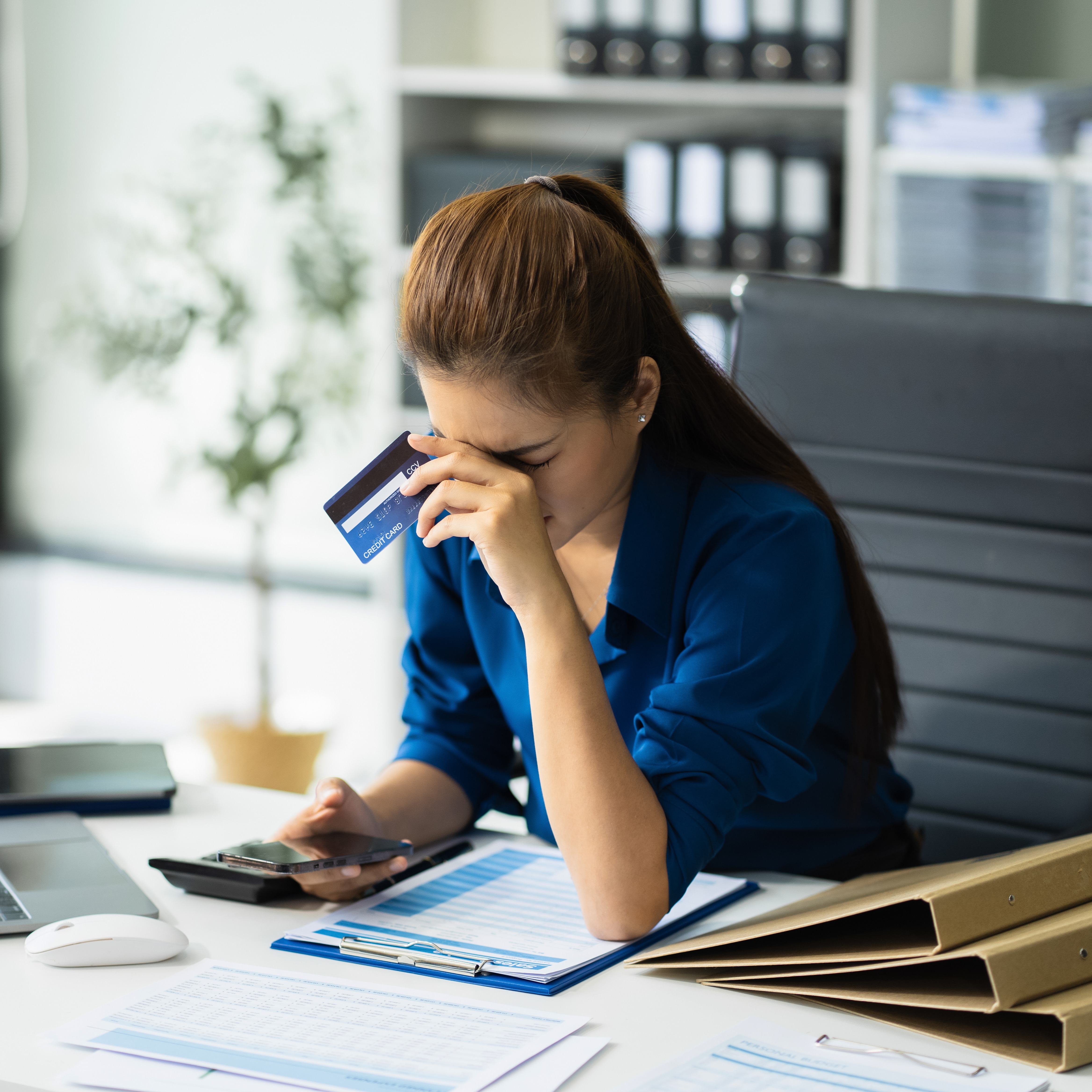Record number of Americans turn to credit counseling to weasel out of debt episode artwork