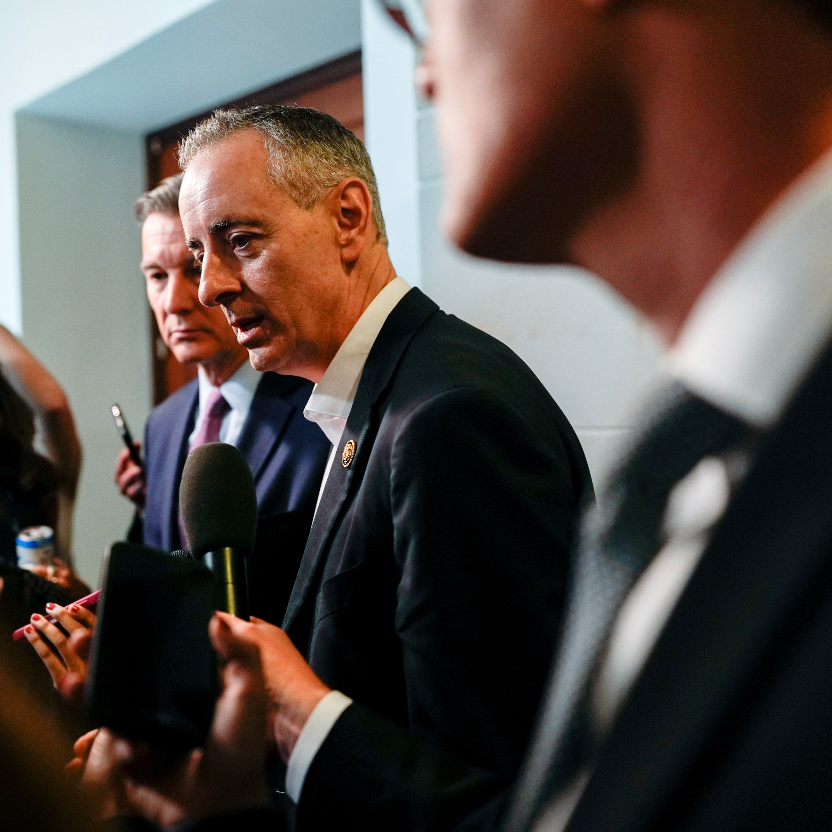 Commentary: The latest on the upcoming midterm elections episode artwork