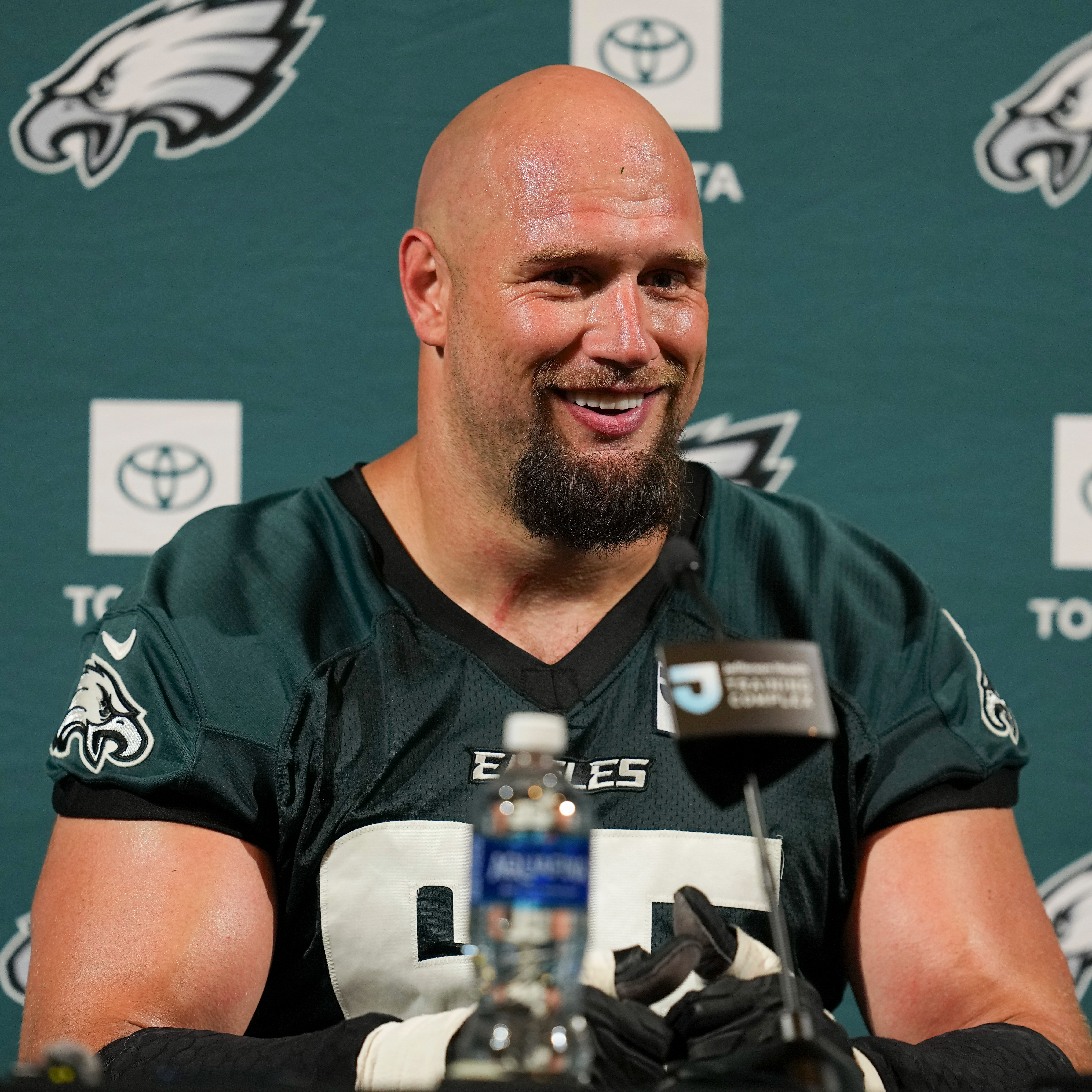 Eagles All-Pro offensive tackle Lane Johnson announces retirement episode artwork