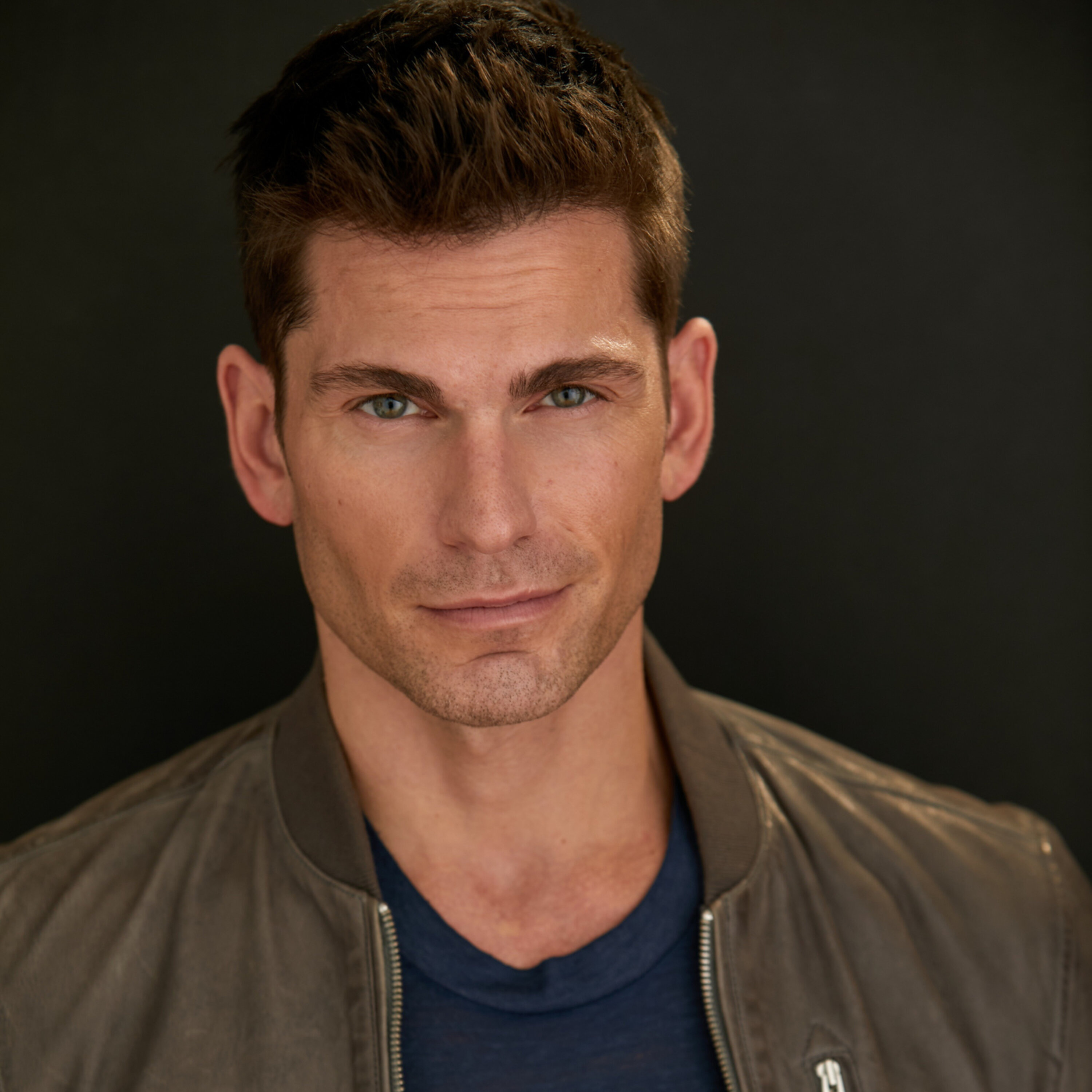 Bennett talks 'Mrs. Doubtfire' at The Academy of Music with Alex Ringler episode artwork