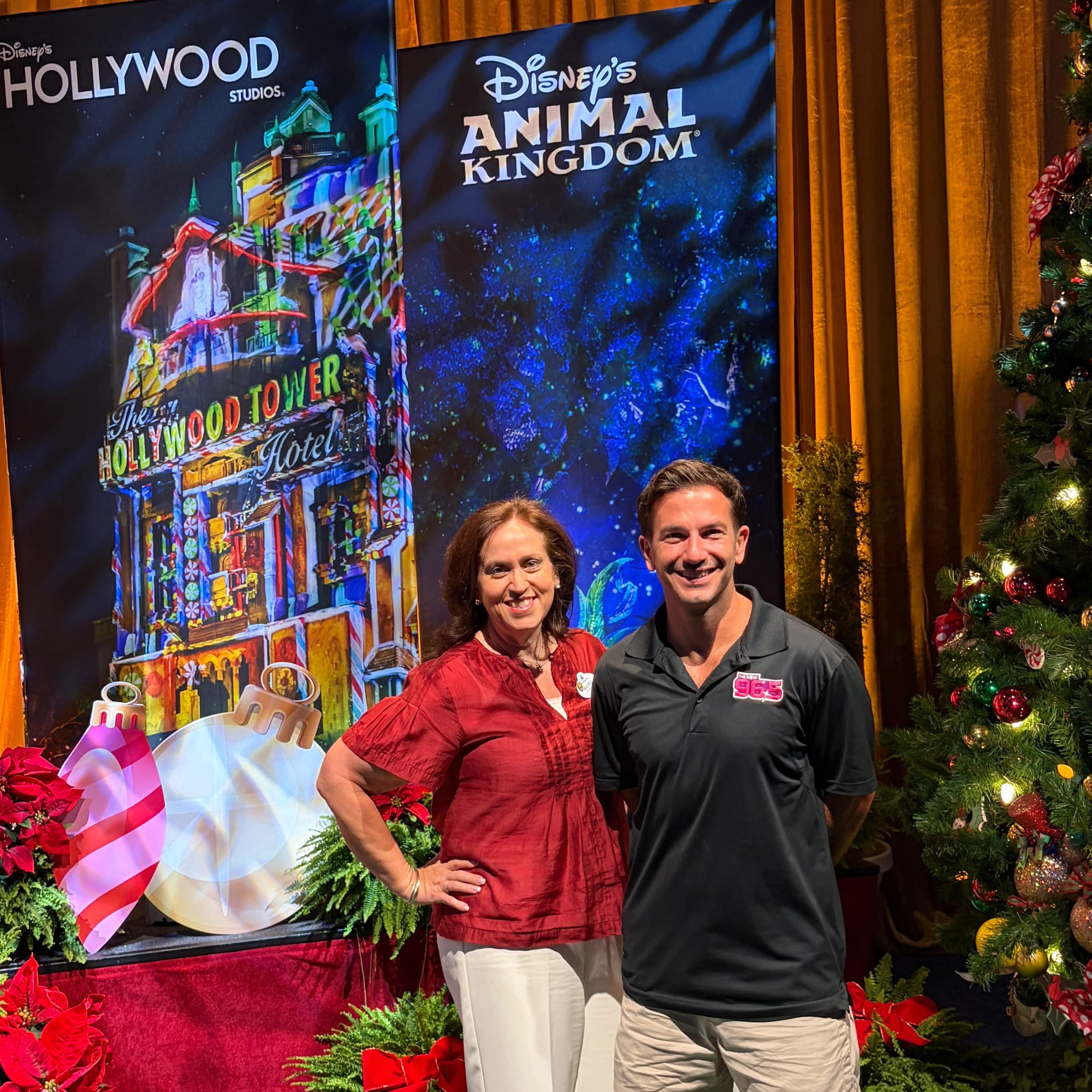 Bennett chats with Mayra Queris on Holidays at Walt Disney World episode artwork