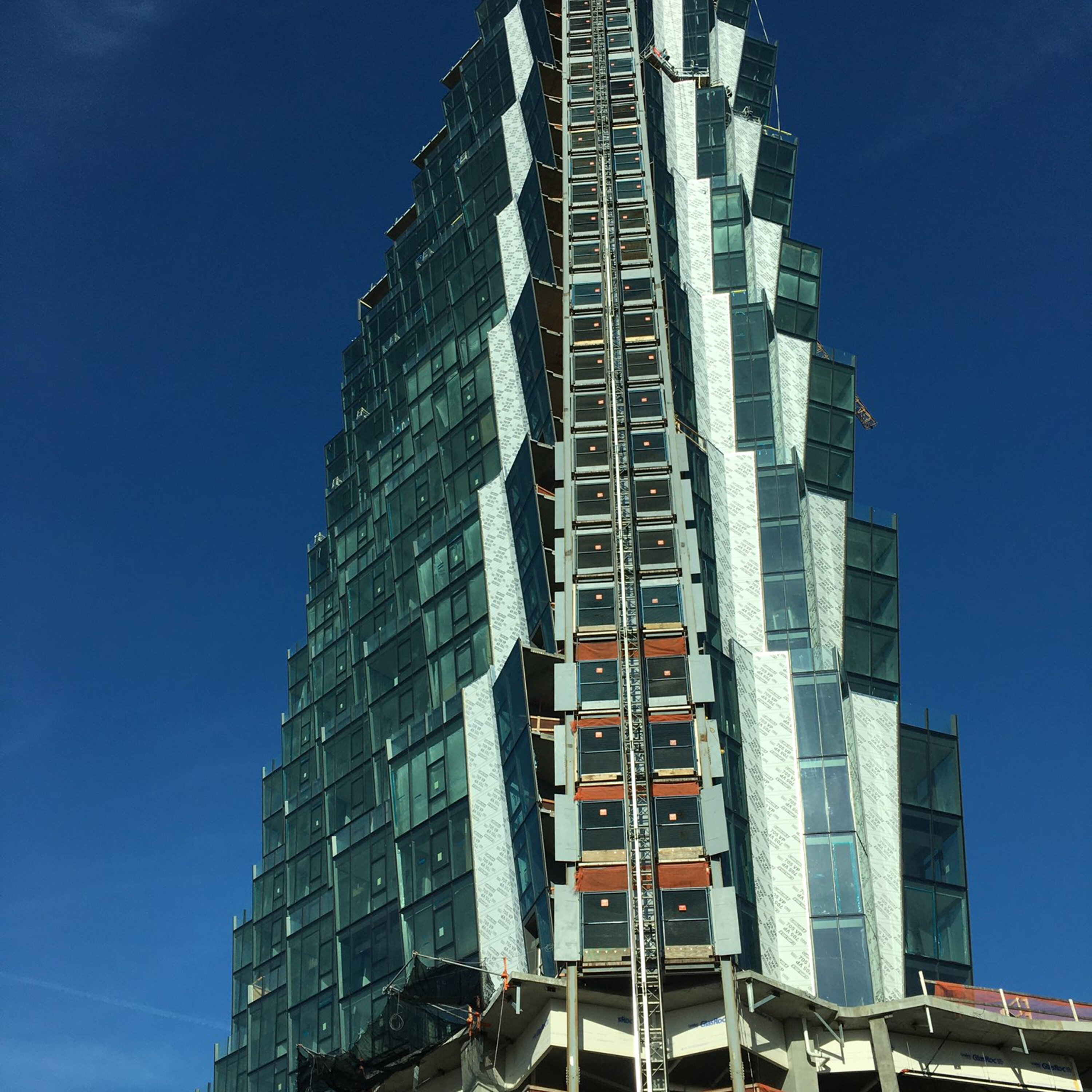 The divisive apartment tower in the Central West End