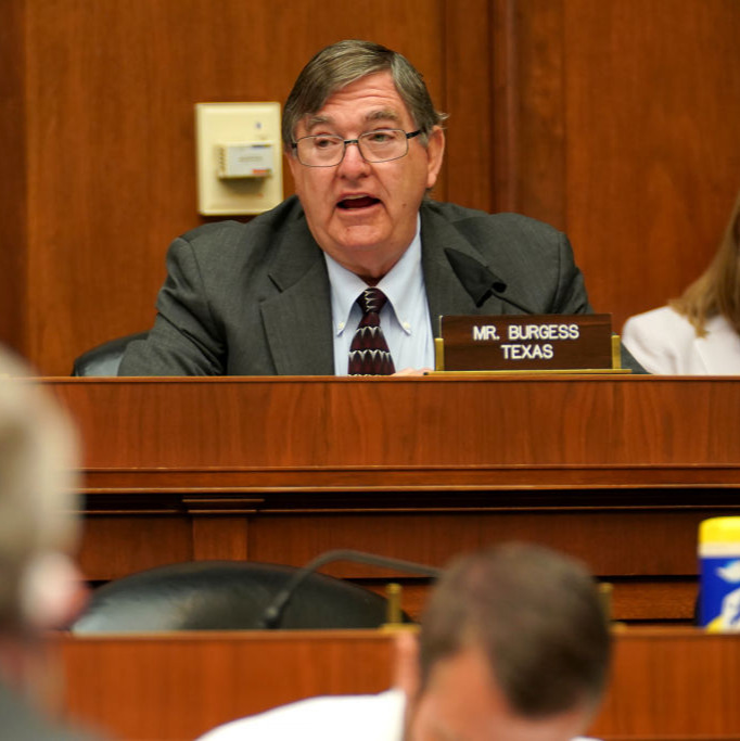 Former congressman & obstetrician: 'Don't tempt fate' by reducing childhood vaccines episode artwork