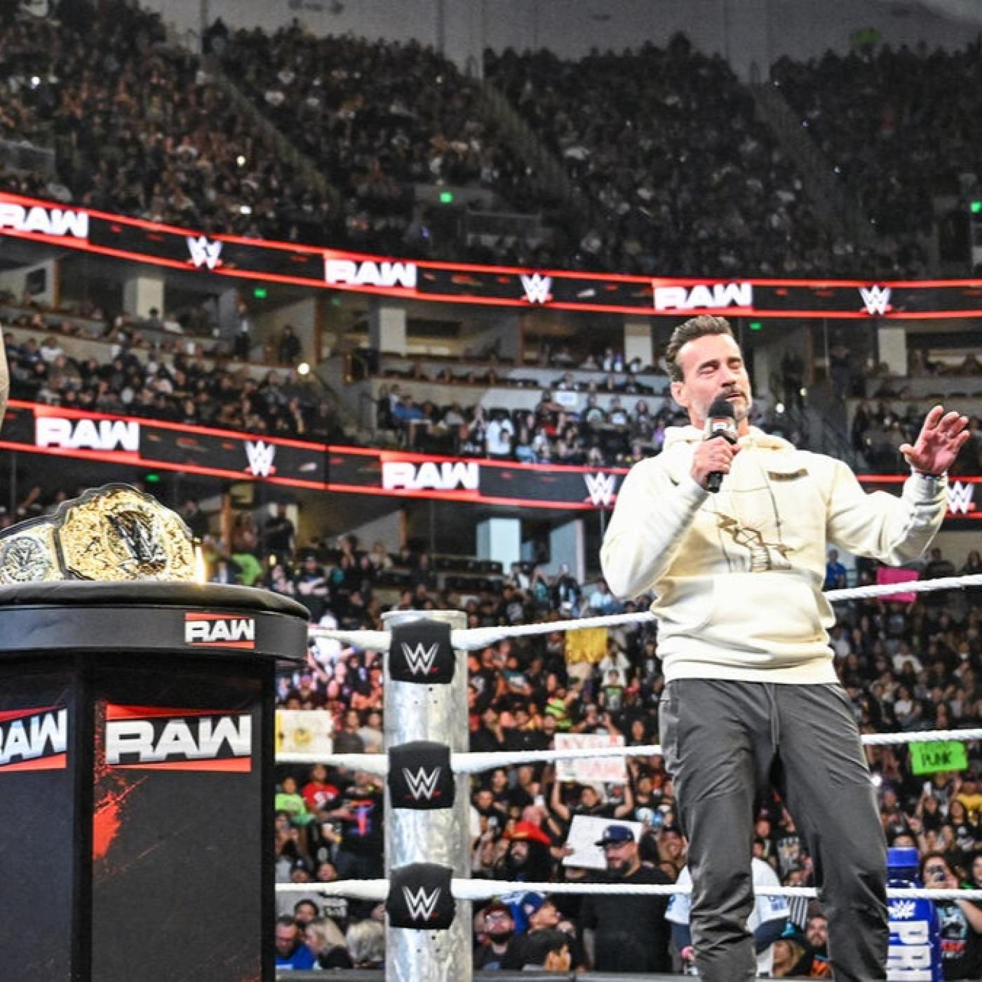 The Hoots Podcast #489 - Saturday Night's Main Event Preview The Hoots Podcast #489 - Saturday Night's Main Event Preview