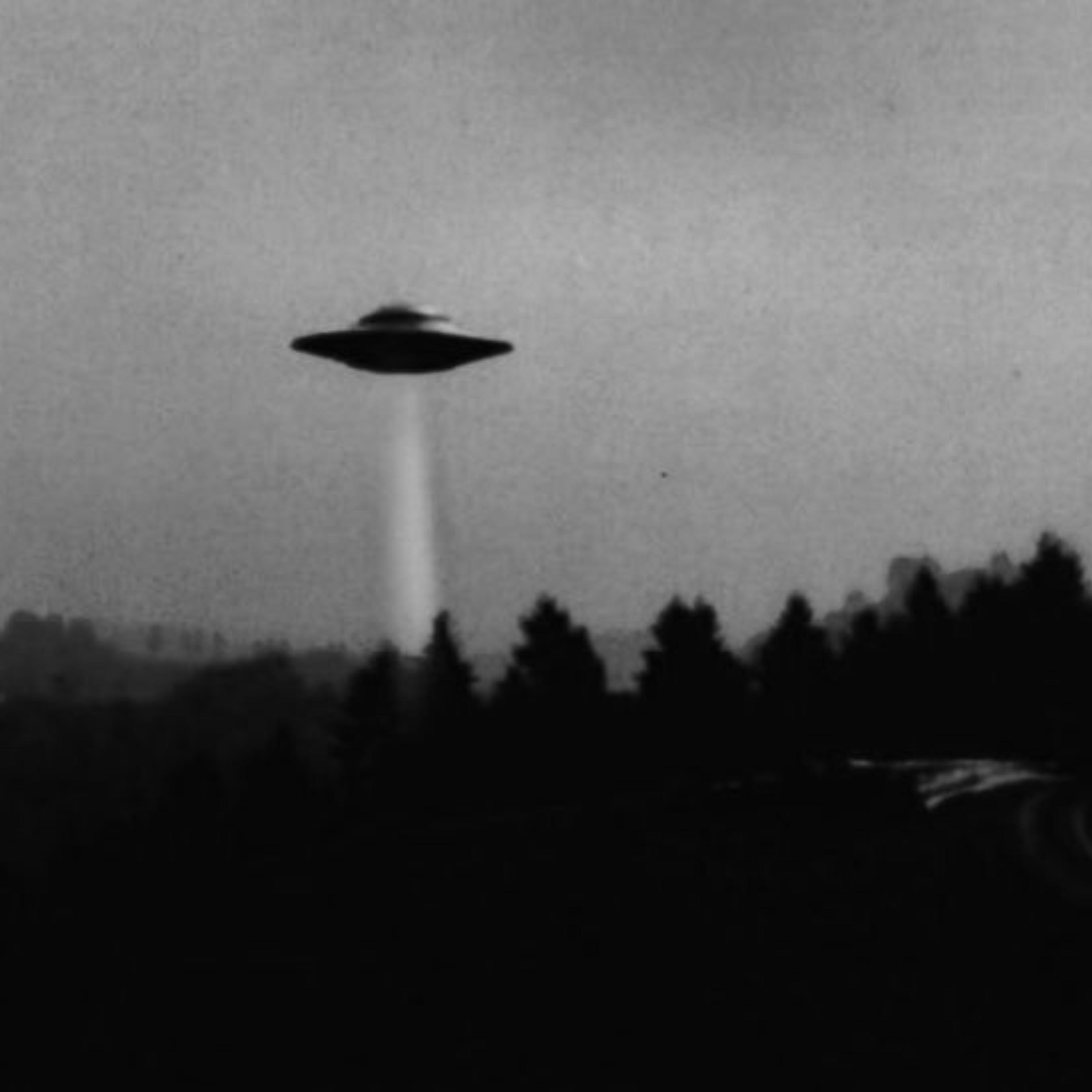 UFO Ejects Metal Over Iowa