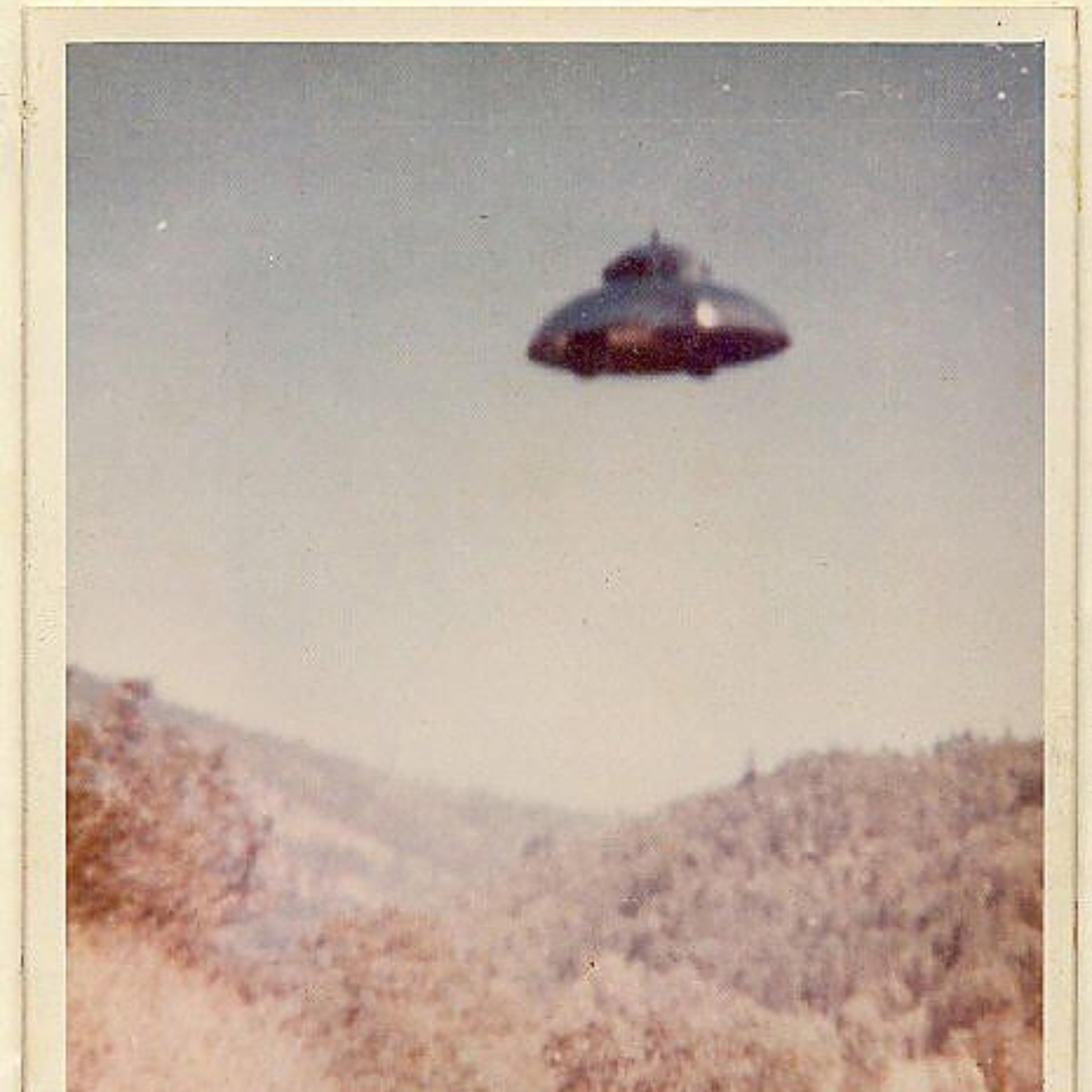 UFOs: The Great Debate - An Objective Look at Extraterrestrials, Government Cover-Ups, and the Prospect of First Contact UFOs: The Great Debate - An Objective Look at Extraterrestrials, Government Cover-Ups, and the Prospect of First Contact