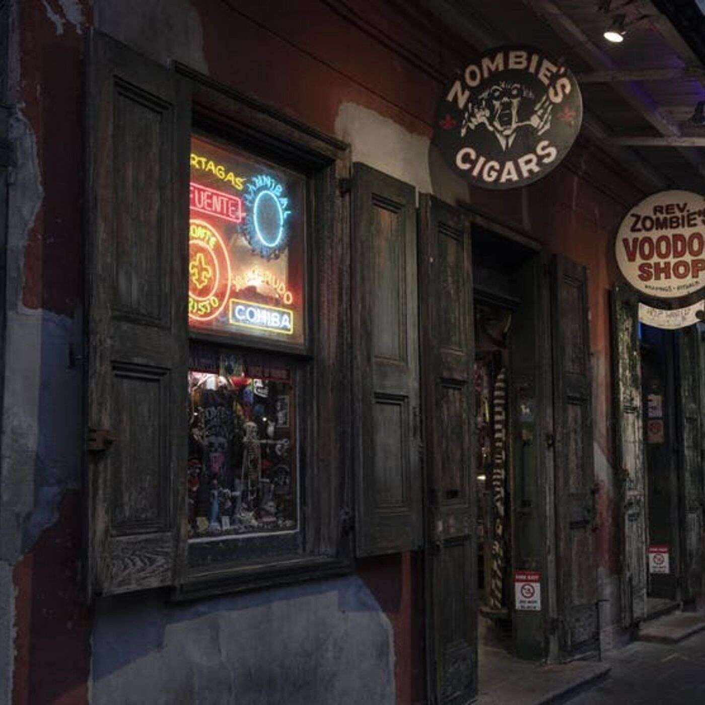 Spirits of New Orleans: Voodoo Curses, Vampire Legends and Cities of the Dead (America’s Haunted Road Trip) episode artwork
