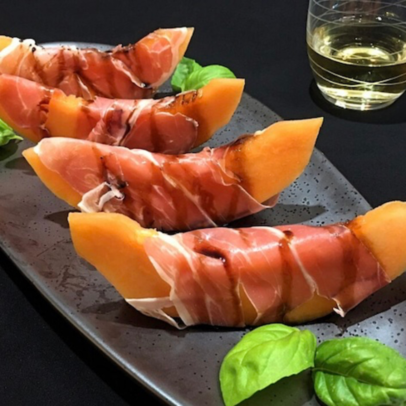 Prosciutto E Melone episode artwork