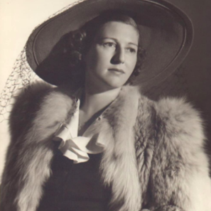 Gossip Girls: Louella Parsons And Hedda Hopper (The Queer, Female Film Producer You’ve Never Heard Of, Episode 5) Episode cover