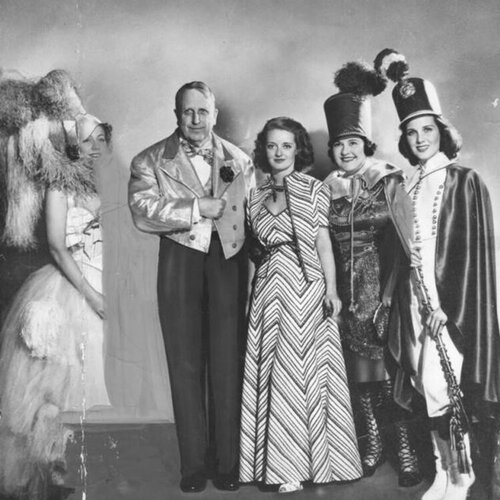 Gossip Girls: Louella Parsons And Hedda Hopper (The First Lady, Episode 2) Episode cover